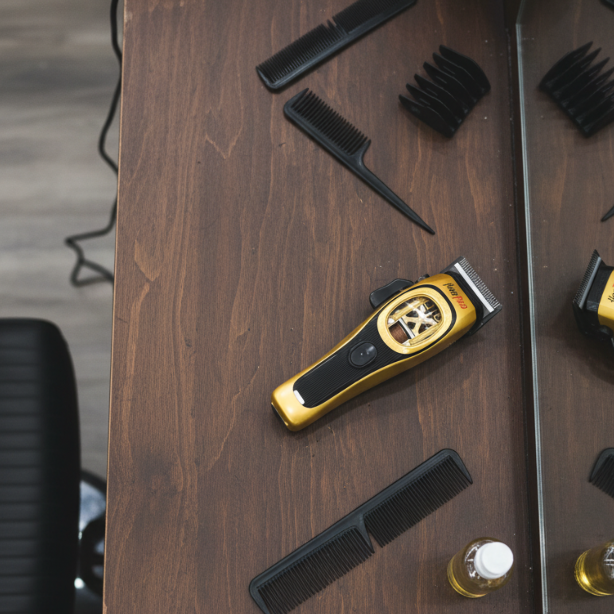 Professional Vector Clipper Gold